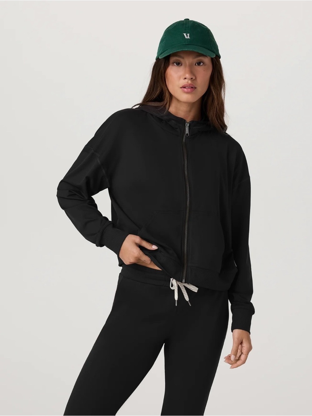 Vuori Halo Modern Full Zip Hoodie in True Black Size XL